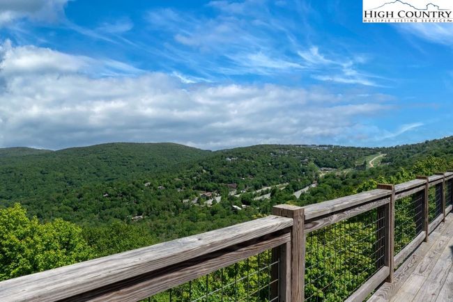 103 Mockingbird Ln, House other with 4 bedrooms, 3 bathrooms and null parking in Beech Mountain NC | Image 25