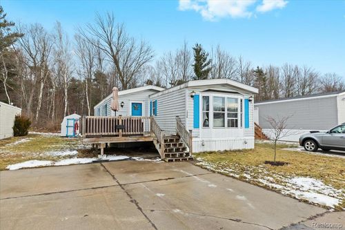 1948 Meadowlark Ln, Kimball, MI, 48074-2514 | Card Image