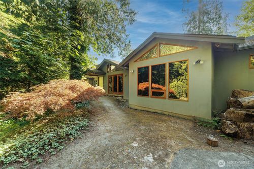 15515 Waynita Way Ne, Bothell, WA, 98011-7412 | Card Image