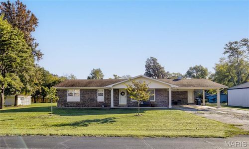 102 N Davis St, Matthews, MO, 63867-9703 | Card Image