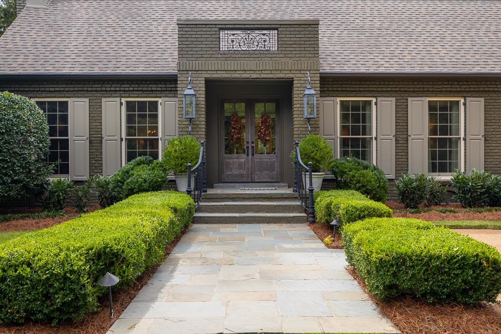 Chickasaw Pkwy, Memphis, TN 38111