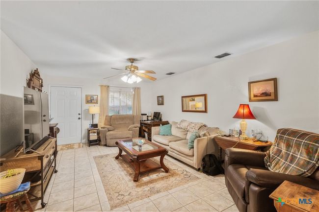 123 6th Street, House other with 4 bedrooms, 2 bathrooms and null parking in Vanderbilt TX | Image 7