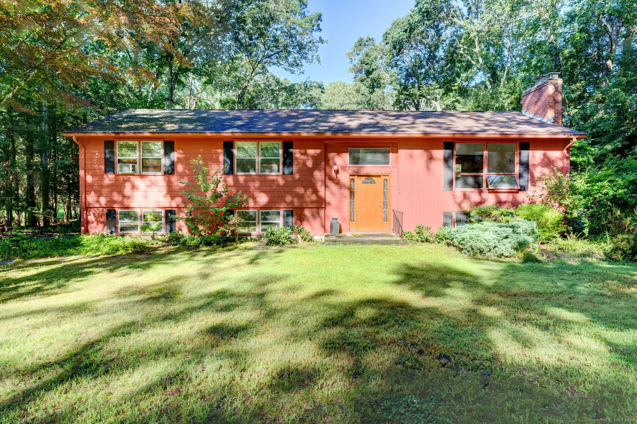Thomas Dr, Storrs Mansfield, CT 06268