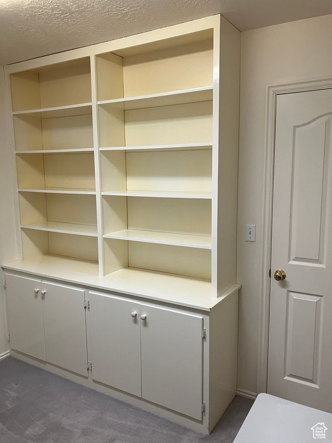 Office with built in shelves in the Master bedroom | Image 19
