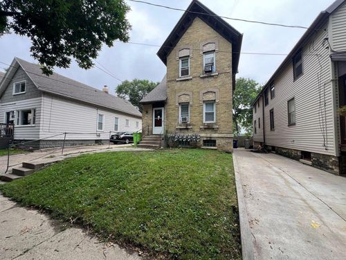 2467 S Burrell Street, Milwaukee, WI, 53207 | Card Image
