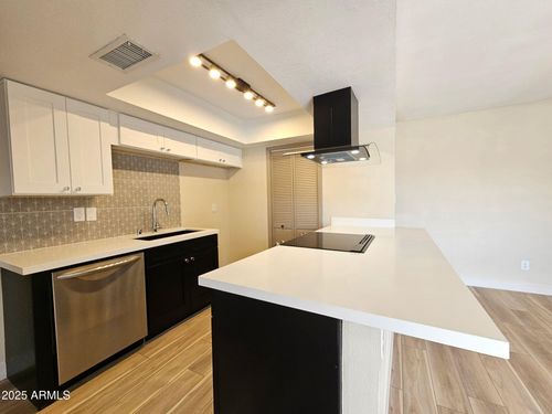 8120 N 32nd Ave, Phoenix, AZ, 85051-6234 | Card Image