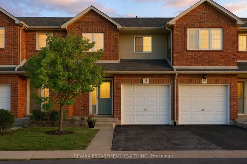 14-1860 Upper Gage Ave, Hamilton, ON, L8W3Y6 | Card Image