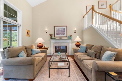 10-10 Bonnie Briar, Cromwell, CT, 06416-2701 | Card Image