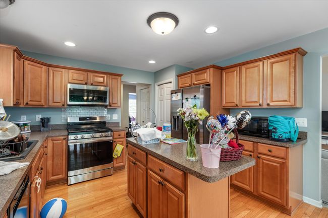 2385 Yasmin Dr, House other with 4 bedrooms, 3 bathrooms and null parking in Commerce Twp MI | Image 5