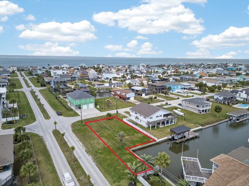 22003 Matagorda Dr, Galveston, TX, 77554 | Card Image