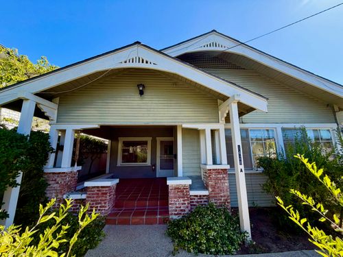 1428 De La Vina St, SANTA BARBARA, CA, 93101-3027 | Card Image
