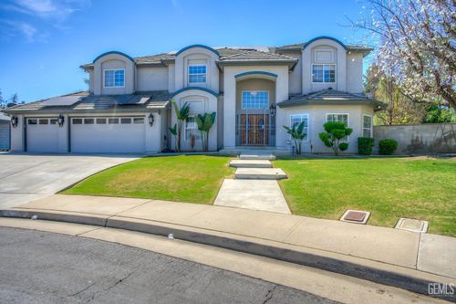 6301 Canyon View Ct, Bakersfield, CA, 93306-3275 | Card Image