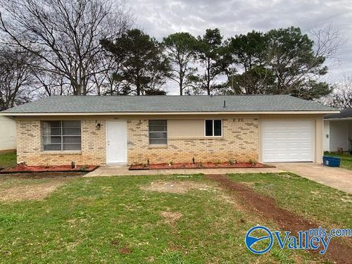 14015 Creely Dr Sw, Huntsville, AL, 35803-2520 | Card Image