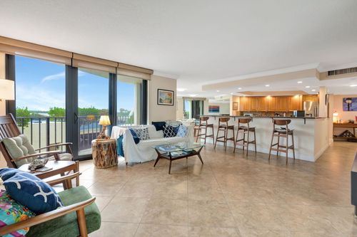 206-5420 N Ocean Dr, Riviera Beach, FL, 33404-2543 | Card Image