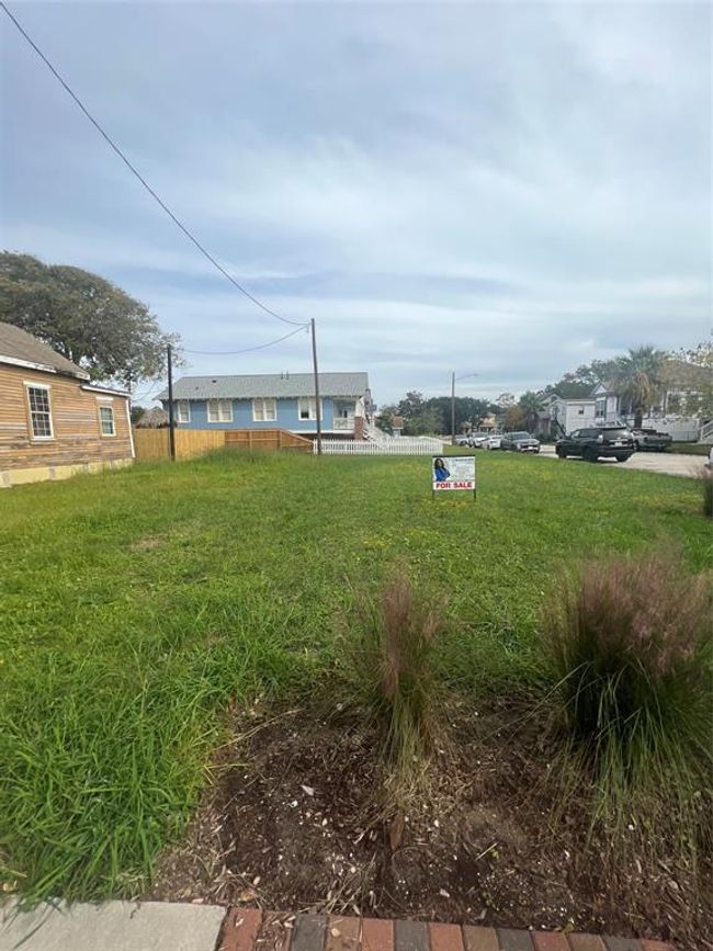 1326 27th Street, For Sale in Galveston Zoocasa