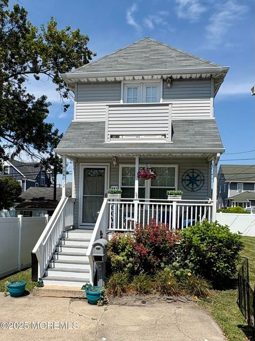 406 9th Ave, Belmar, NJ, 07719-2332 | Card Image