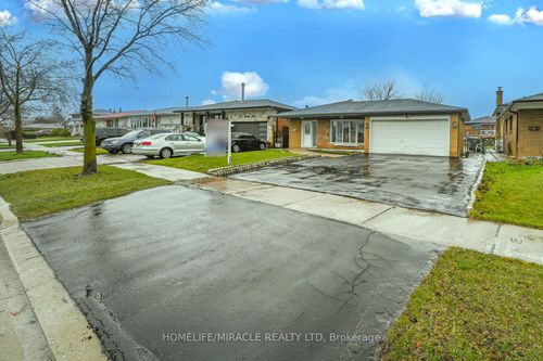 7517 Lully Crt, Mississauga, ON, L4T2P2 | Card Image