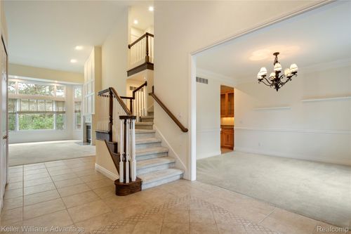 47611 Manorwood Dr, Northville, MI, 48168-8471 | Card Image