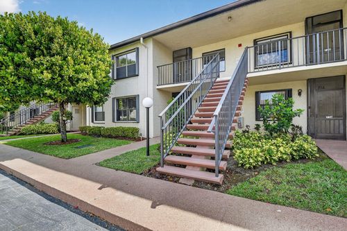 725-7855 Willow Spring Dr, Lake Worth, FL, 33467-3200 | Card Image