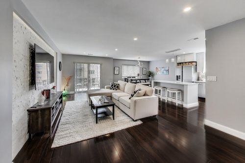 unit-401-9395 Landings Ln, Des Plaines, IL, 60016-5215 | Card Image