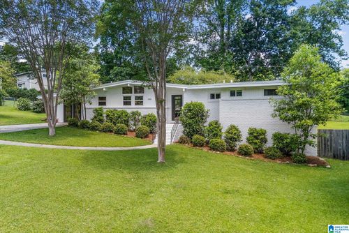 2213 Brookdale Ln, VESTAVIA HILLS, AL, 35216-2101 | Card Image