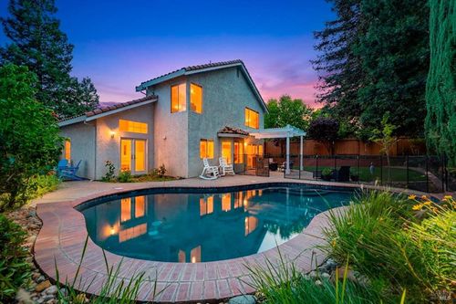 612 Cougar Court, Vacaville, CA, 95688 | Card Image