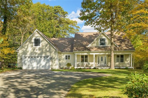 3 Haines Park Road, Barrington, RI, 02806 | Card Image