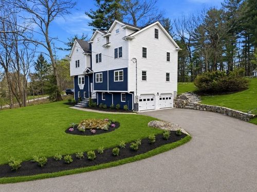 445 Sallem St, North Andover, MA, 01845 | Card Image