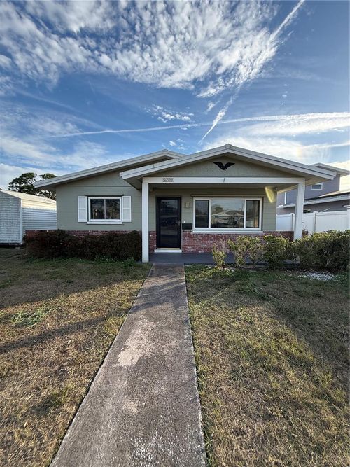 5744 17th Avenue N, St Petersburg, FL, 33710 | Card Image