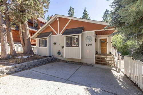 525 Bernhardt Ln, Big Bear City, CA, 92314 | Card Image