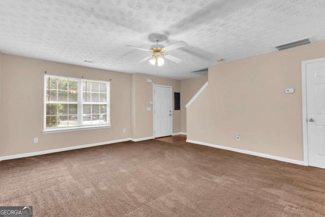 5566 Pineridge Ct, Townhouse with 3 bedrooms, 3 bathrooms and 2 parking in Forest Park GA | Image 6