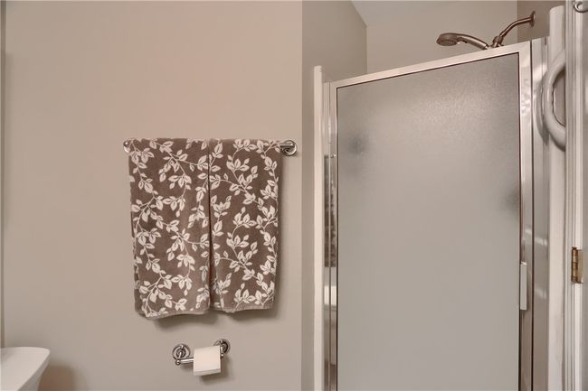 135 Linden Ct, Condo with 3 bedrooms, 3 bathrooms and 2 parking in Seven Fields PA | Image 36