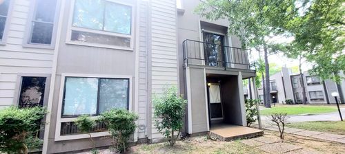 17202 Imperial Valley Dr, Houston, TX, 77060-1533 | Card Image