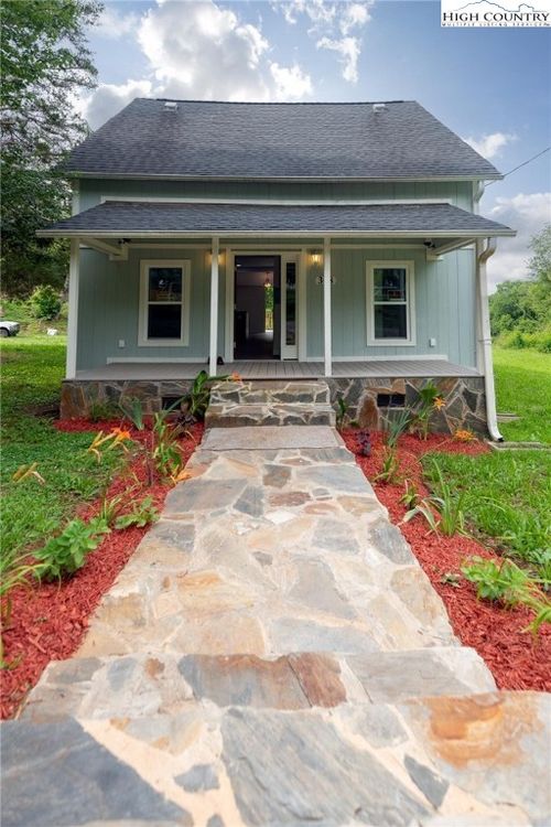 308 Hickory St, Granite Falls, NC, 28630 | Card Image