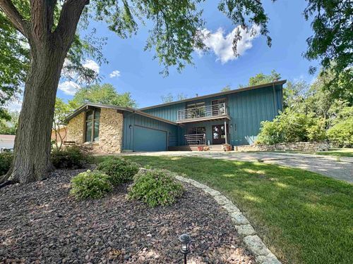 2804 Dartmouth Dr, Janesville, WI, 53548-2750 | Card Image