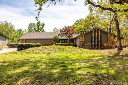 4222 E 108th St, Tulsa, OK, 74137-6811 | Card Image