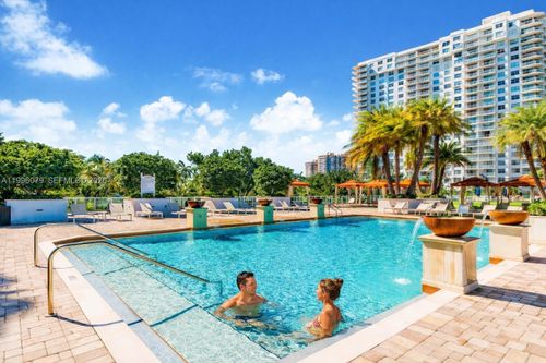 906e-2851 Ne 183rd St, Aventura, FL, 33160-2141 | Card Image