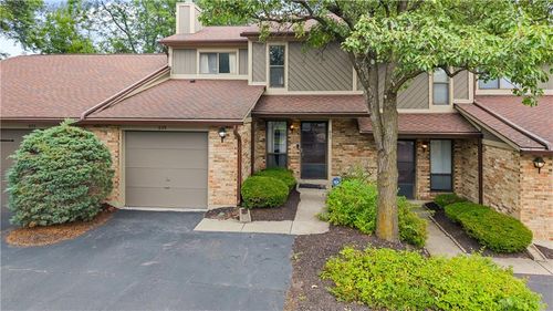 655 Hidden Valley Ct, Fairborn, OH, 45324-6426 | Card Image
