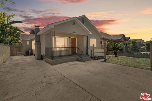 1506 W 54th St, Los Angeles, CA, 90062-2808 | Card Image