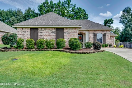 511 Willow Valley Cir, Brandon, MS, 39047-7068 | Card Image