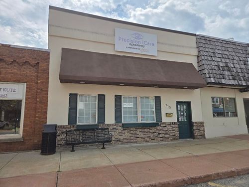 115 W Upton Ave, Reed City, MI, 49677-1129 | Card Image