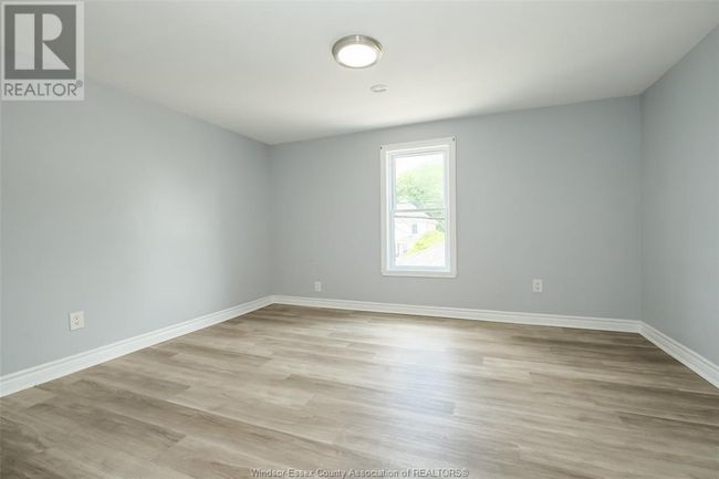 3 - 948 University Ave E, Condo with 3 bedrooms, 1 bathrooms and null parking in Windsor ON | Image 4