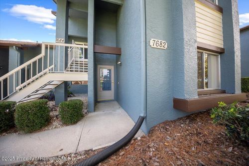 7682 St Andrews Blvd, WEEKI WACHEE, FL, 34613-5168 | Card Image