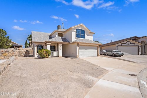 761 Desert Star Dr, Horizon City, TX, 79928-6489 | Card Image