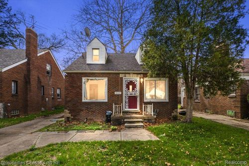 12047 Robson St, Detroit, MI, 48227-2437 | Card Image
