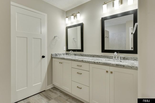 5357 N 191 St St, House other with 4 bedrooms, 3 bathrooms and 3 parking in Elkhorn NE | Image 21