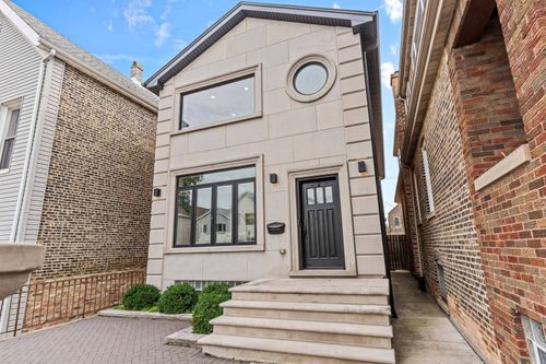 2913 S Lowe Ave, Chicago, IL, 60616-3032 | Card Image