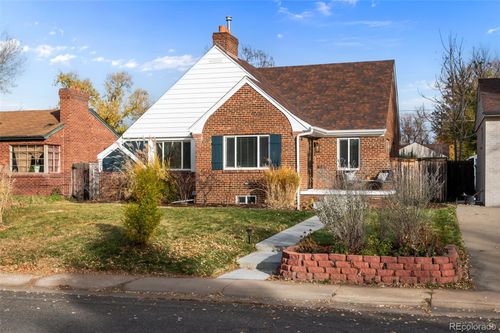 2842 N Glencoe St, Denver, CO, 80207-2725 | Card Image