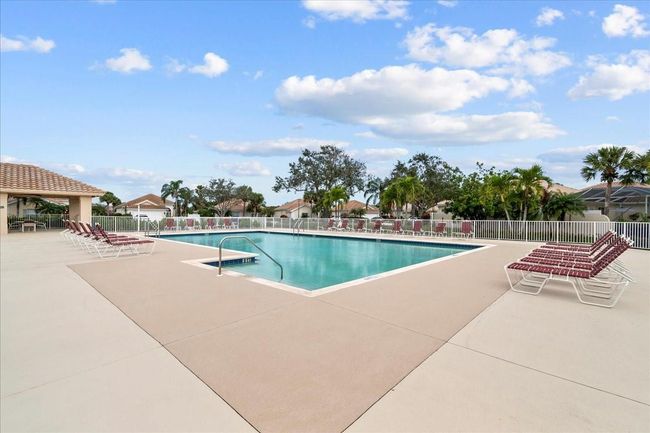 7747 Se Spicewood Cir, Home with 2 bedrooms, 2 bathrooms and null parking in Hobe Sound FL | Image 33