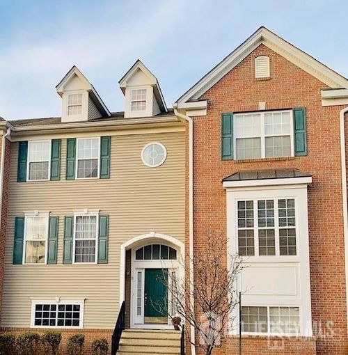 13 Roosevelt Ave, Carteret, NJ, 07008-2413 | Card Image